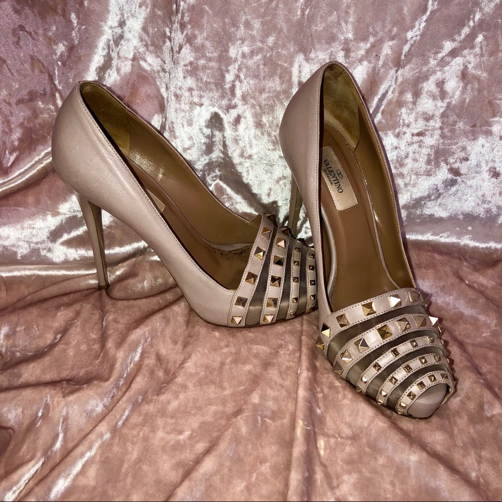 Sexy Valentino Heels 💕